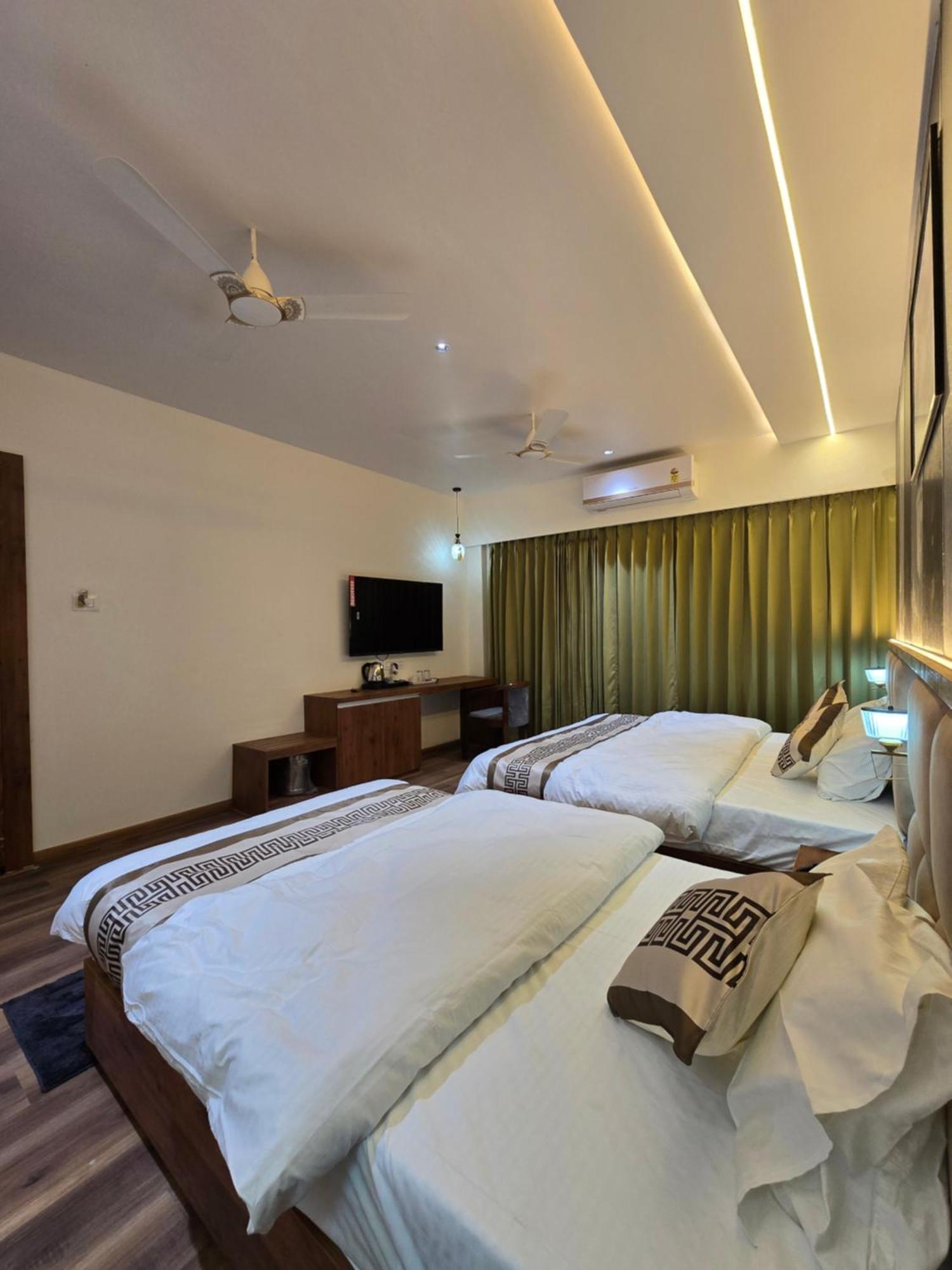 Hotel Fortune Ayodhya Екстер'єр фото